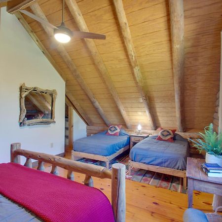 Cozy Log Cabin Getaway With Fire Pit And 3 Acres! Ruckersville Exterior foto