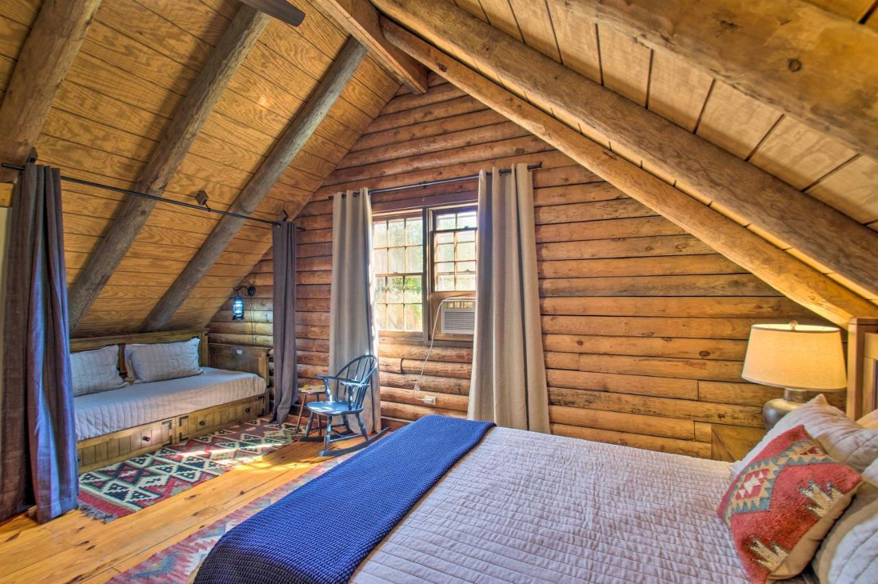 Cozy Log Cabin Getaway With Fire Pit And 3 Acres! Ruckersville Exterior foto