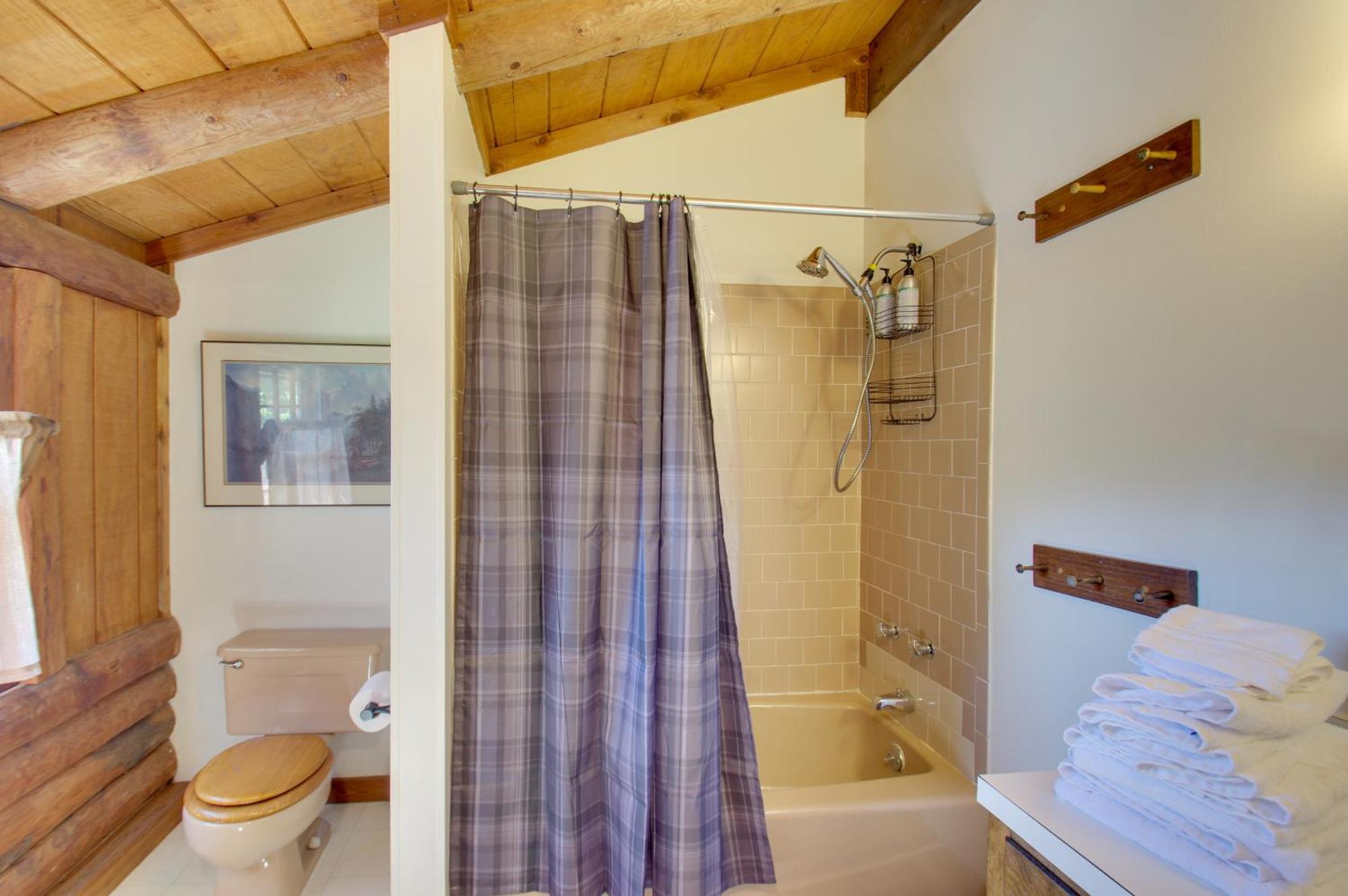 Cozy Log Cabin Getaway With Fire Pit And 3 Acres! Ruckersville Exterior foto