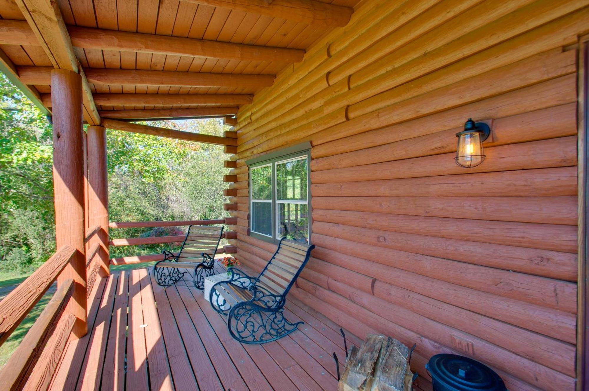 Cozy Log Cabin Getaway With Fire Pit And 3 Acres! Ruckersville Exterior foto