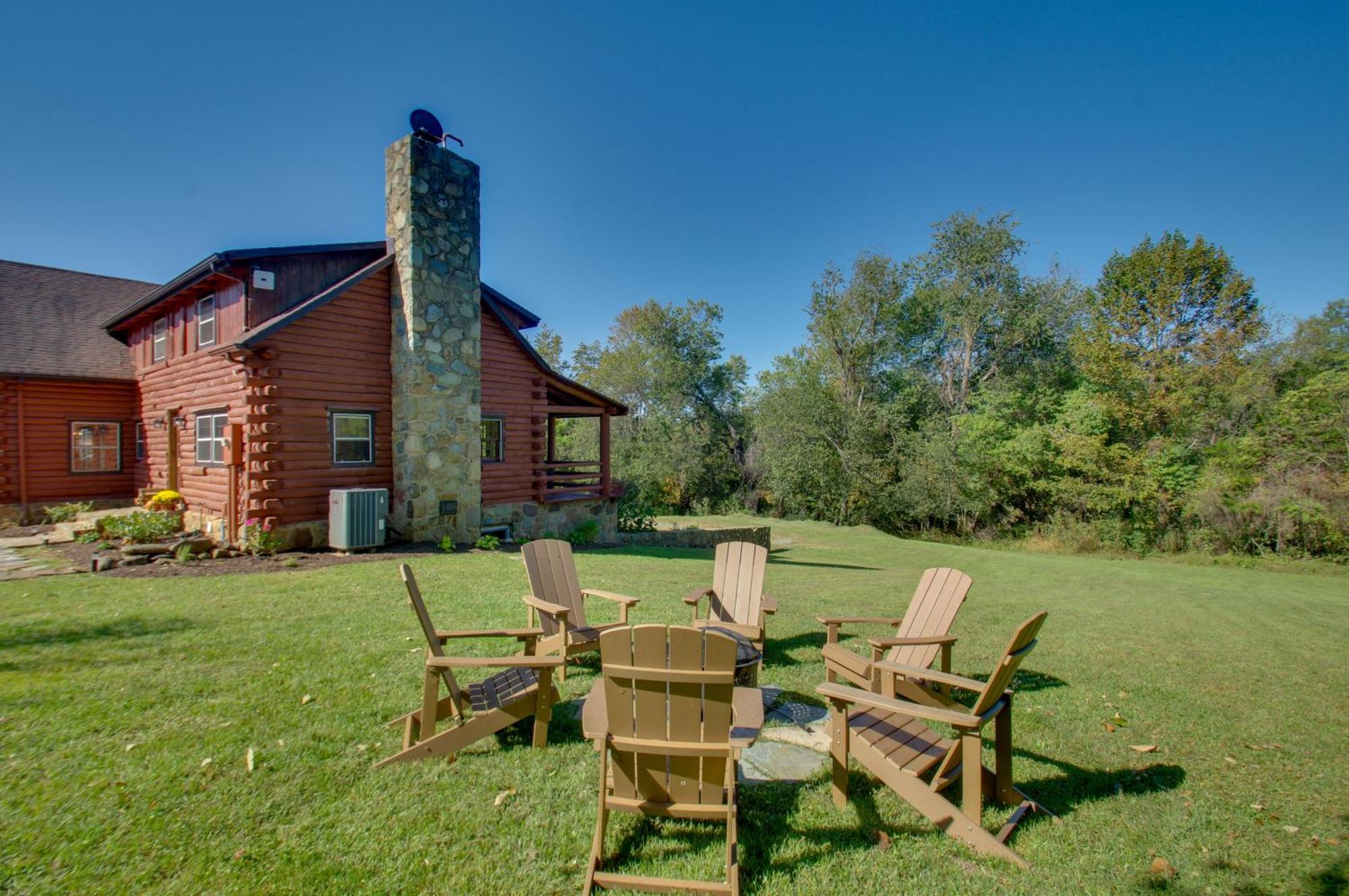 Cozy Log Cabin Getaway With Fire Pit And 3 Acres! Ruckersville Exterior foto
